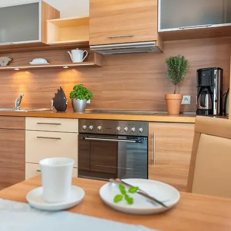 Apartment Strandhaus Aurell, Whg10 Seitl Meerblick *