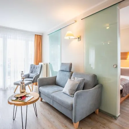 Apartment Strandhaus Aurell, Whg10 Seitl Meerblick